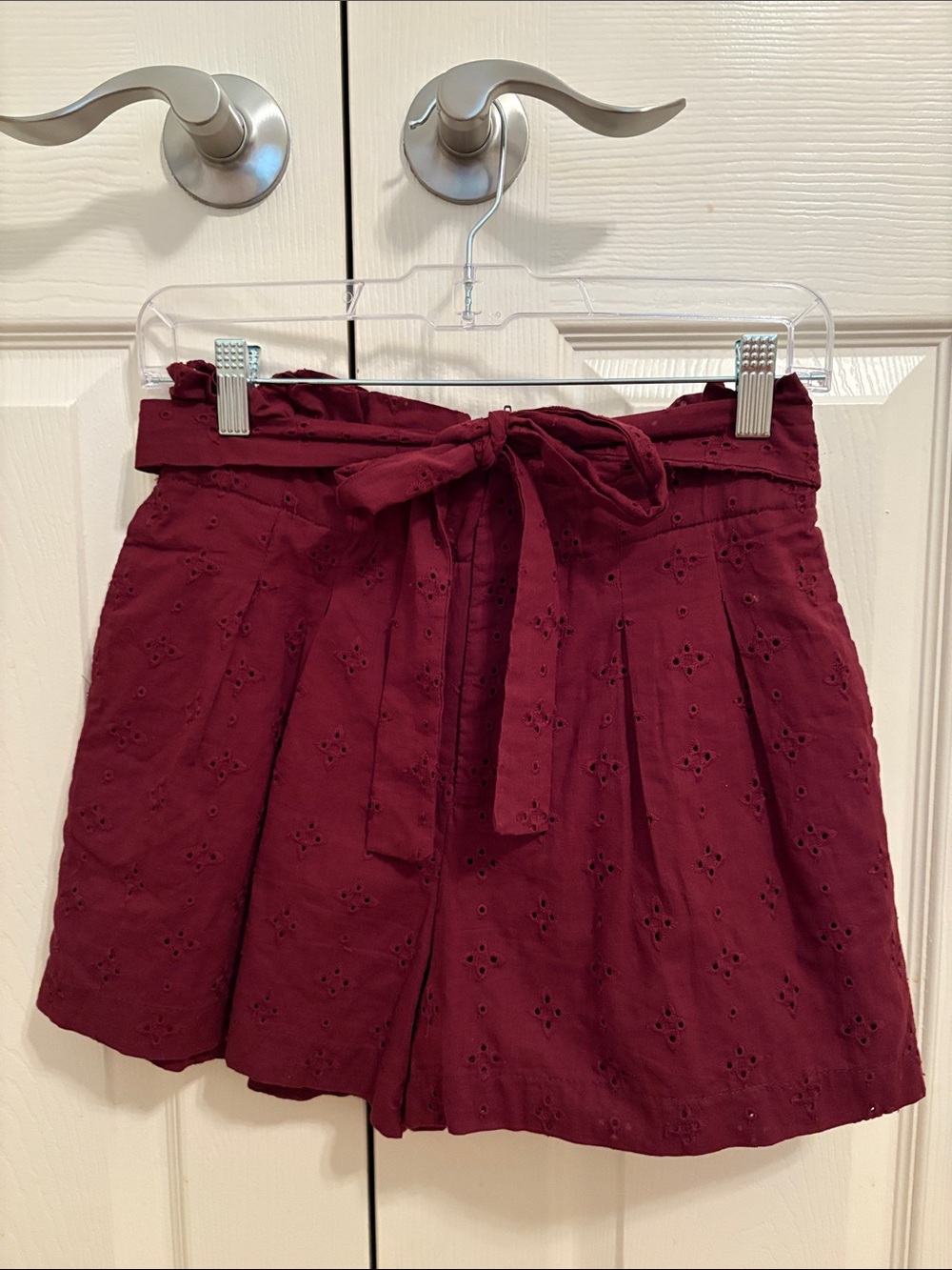 Francesca’s Shorts in Burgundy